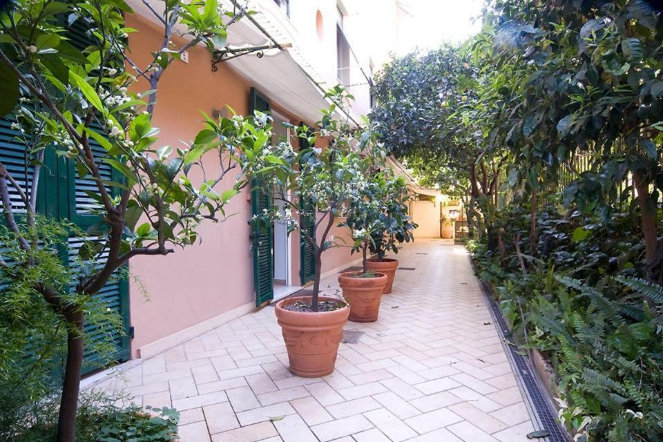 Locanda Conchiglia D'Oro Varigotti Exterior foto